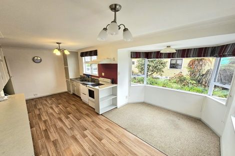 Photo of property in 19 Oxford Street, Martinborough, 5711