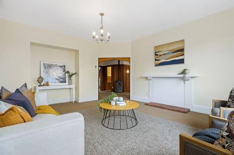 Photo of property in 113 Saint Andrews Square, Strowan, Christchurch, 8052