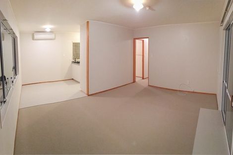 Photo of property in 13 Rewarewa Road, Te Atatu Peninsula, Auckland, 0610