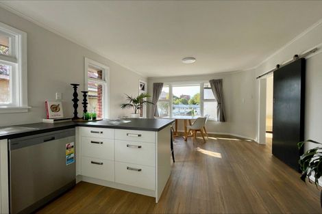 Photo of property in 16 Nelson Terrace, Seaview, Timaru, 7910