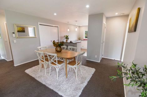 Photo of property in 28 Sunstone Crescent, Brown Owl, Upper Hutt, 5018