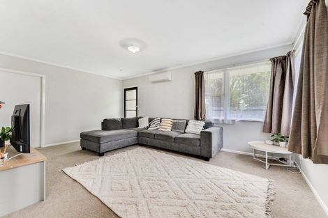 Photo of property in 9 English Street, St Andrews, Hamilton, 3200