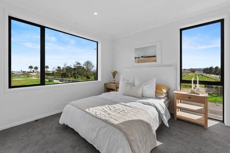 Photo of property in 8 Paapaakiri Loop, Takanini, 2112