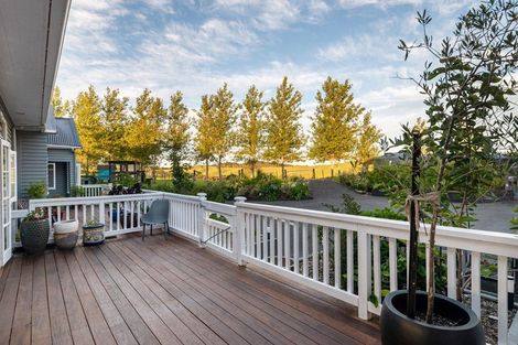 Photo of property in 44 Arone Way, Wainui, Silverdale, 0994