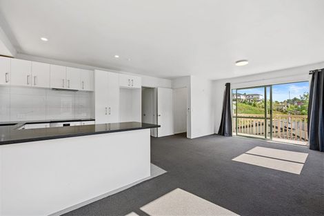 Photo of property in 121b Sunnyside Road, Sunnyvale, Auckland, 0612