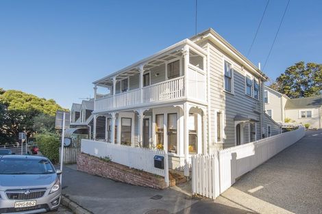 Photo of property in 7 Cottleville Terrace, Thorndon, Wellington, 6011