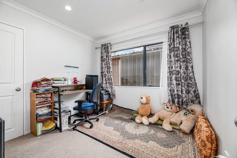 Photo of property in 22 Mili Way, Ranui, Auckland, 0612
