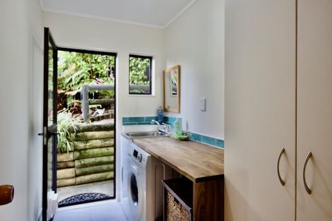 Photo of property in 2/48 Becroft Drive, Forrest Hill, Auckland, 0620