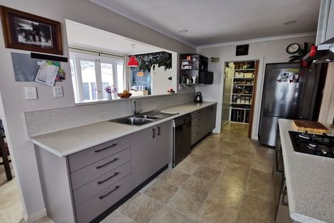 Photo of property in 7 Wheatley Street, Naenae, Lower Hutt, 5011