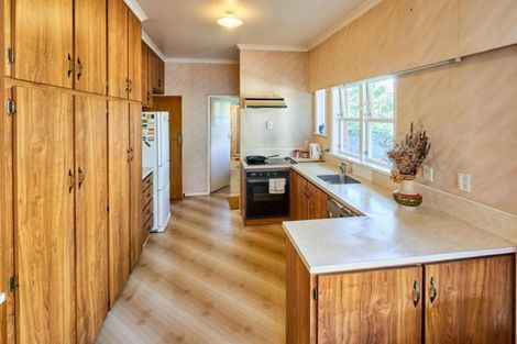 Photo of property in 21 Colin Grove, Hutt Central, Lower Hutt, 5010