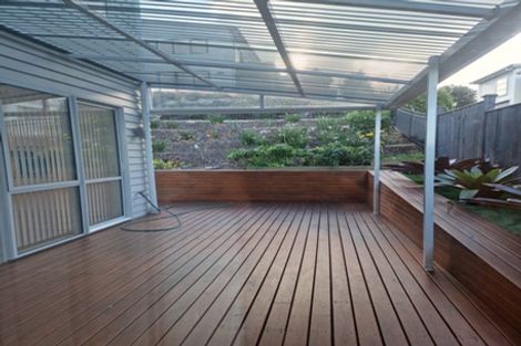 Photo of property in 15 Westerley Place, Long Bay, Auckland, 0630