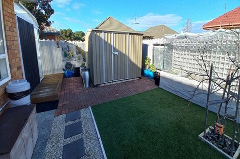 Photo of property in 4 Fernbrook Close, Burswood, Auckland, 2013