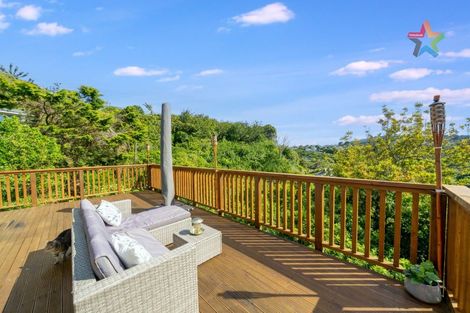 Photo of property in 26 Wisteria Grove, Maungaraki, Lower Hutt, 5010