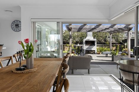 Photo of property in 26 Valley View, Bethlehem, Tauranga, 3110