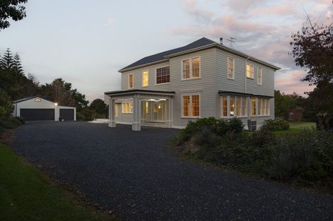Photo of property in 26 Crosland Road, South Head, Helensville, 0874