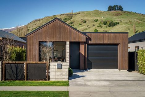 Photo of property in 5 Lorne Street, Lake Hayes, Queenstown, 9304
