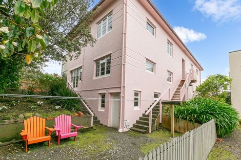 Photo of property in 9a Stowe Hill, Thorndon, Wellington, 6011