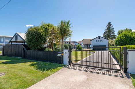 Photo of property in 25 Willow Avenue, Hannahs Bay, Rotorua, 3010