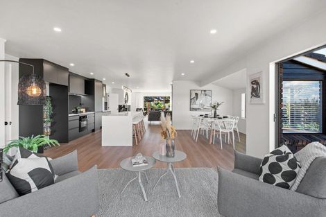 Photo of property in 1/149 West Harbour Drive, West Harbour, Auckland, 0618