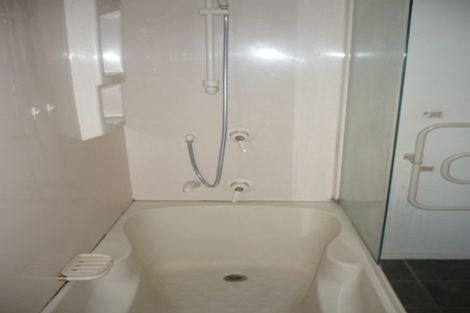 Photo of property in 28 Ronald Macken Place, Windsor Park, Auckland, 0632