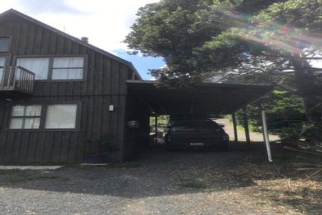 Photo of property in 352 Motutara Road, Muriwai, 0881