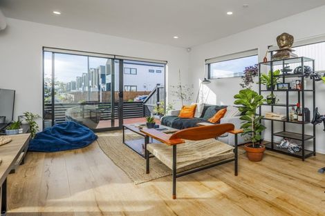 Photo of property in 41 John Gray Street, Papakura, 2110