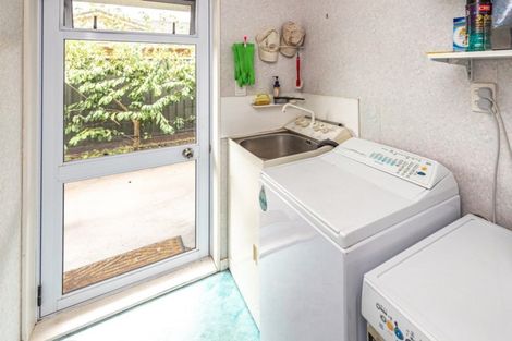 Photo of property in 28 Kakaho Drive, Tawhero, Whanganui, 4501