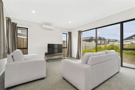 Photo of property in 12 Springside Court, Huntington, Hamilton, 3210