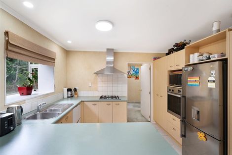 Photo of property in 10 Dainton Place, New Lynn, Auckland, 0600