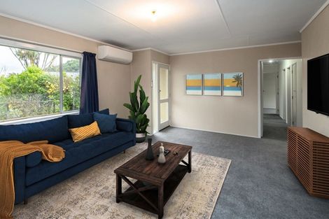 Photo of property in 27 Churchill Crescent, Featherston, 5710