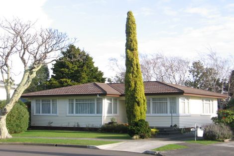 Photo of property in 10 Squires Place, Awapuni, Palmerston North, 4412