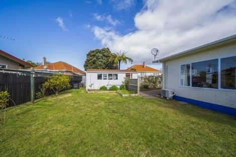 Photo of property in 4 Raleigh Street, Vogeltown, New Plymouth, 4310