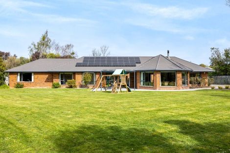 Photo of property in 4 Cedar Place, Amberley, 7410