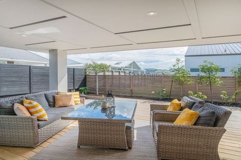 Photo of property in 16 Awatea Drive, Whitianga, 3510