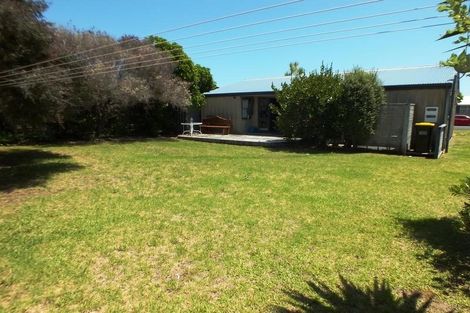 Photo of property in 137 Kowhai Avenue, Matarangi, Whitianga, 3592