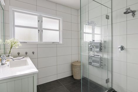 Photo of property in 2 Sunny Bay Road, Matua, Tauranga, 3110