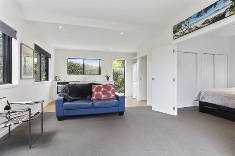 Photo of property in 26 Peter Terrace, Castor Bay, Auckland, 0620