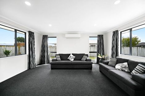 Photo of property in 11 Chesham Street, Rototuna North, Hamilton, 3210