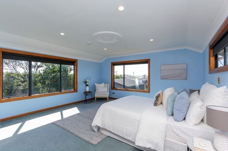 Photo of property in 21 Record Street, Fitzroy, New Plymouth, 4312