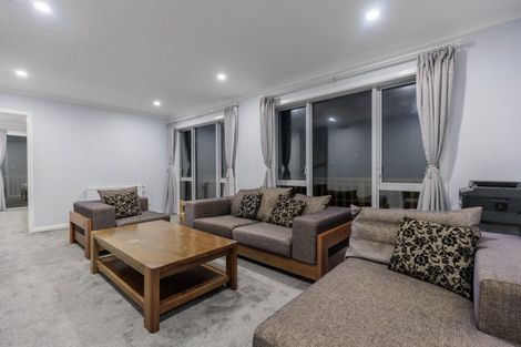 Photo of property in 32 Melksham Drive, Churton Park, Wellington, 6037