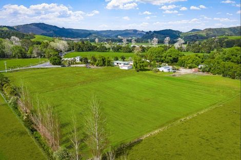 Photo of property in 8 Old Kaipara Road, Kaipara Flats, Warkworth, 0981