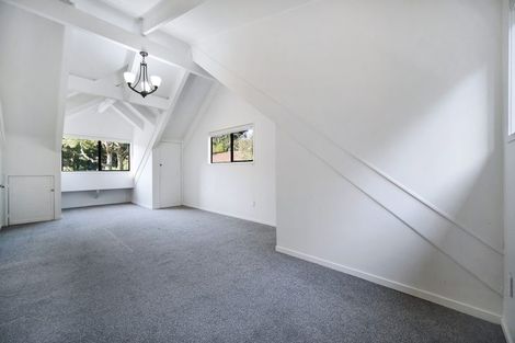 Photo of property in 30 Paulownia Place, Totara Heights, Auckland, 2105