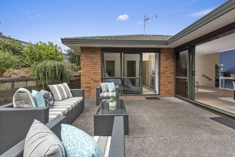 Photo of property in 24 Coventry Way, Long Bay, Auckland, 0630