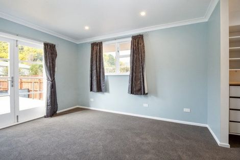 Photo of property in 38 Devon Street, Picton, 7220