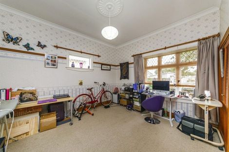 Photo of property in 9 Oxford Street, Hokowhitu, Palmerston North, 4410