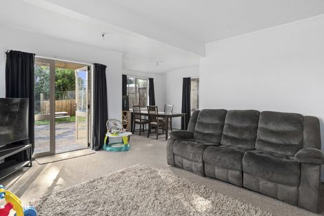 Photo of property in 60 Pelorus Street, Welcome Bay, Tauranga, 3112