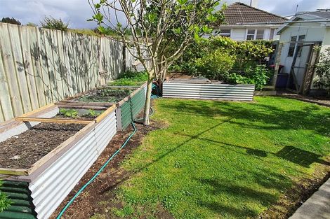 Photo of property in 8 Smith Street, Waimate, 7924