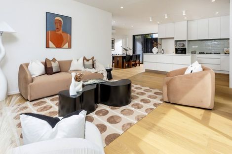 Photo of property in 10a Agathis Avenue, Mairangi Bay, Auckland, 0630