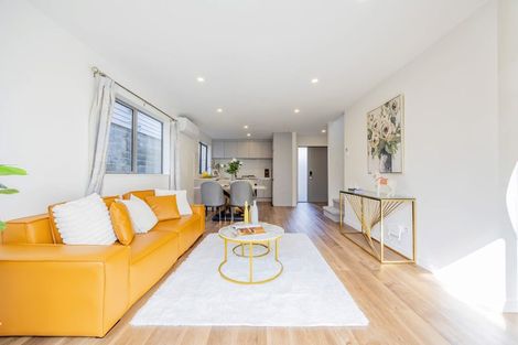 Photo of property in 32c Gulf View Road, Murrays Bay, Auckland, 0630