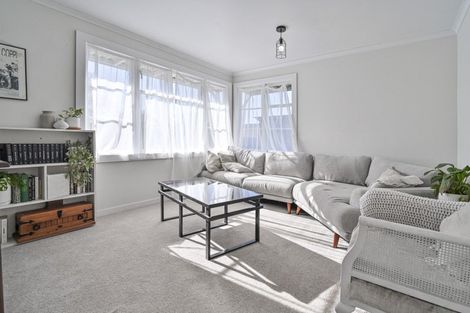 Photo of property in 14 Evenden Road, Tomoana, Hastings, 4120